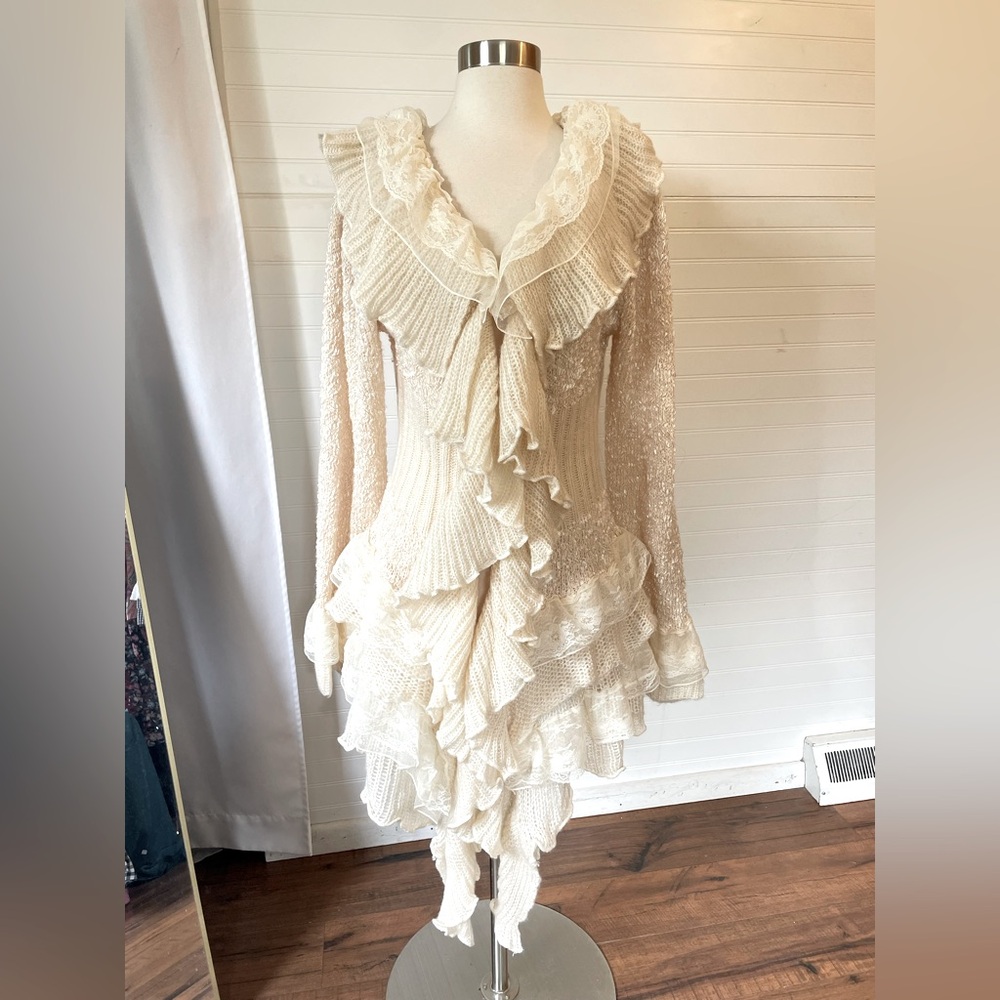 Simply Couture Cream Ruffled Cardigan EUC